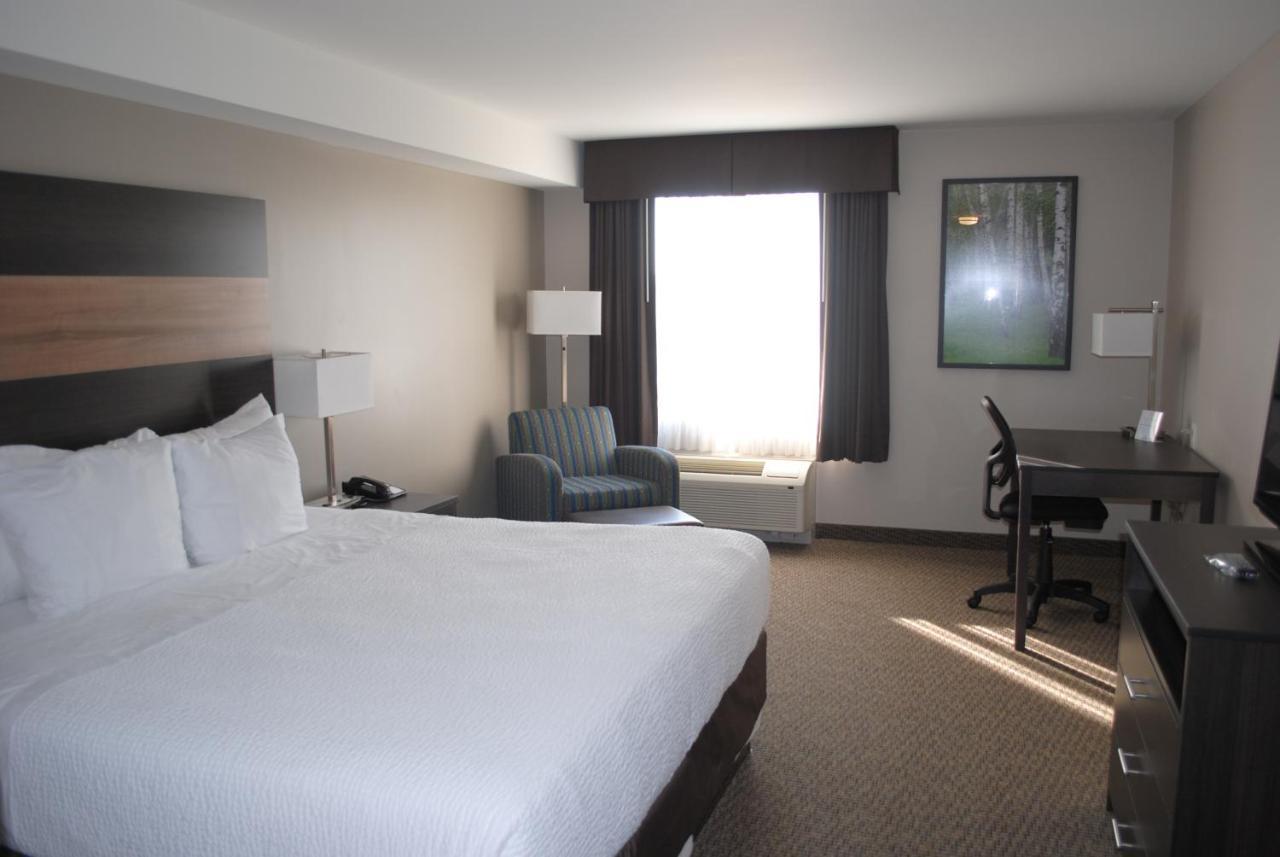 Days Inn & Suites By Wyndham Lindsay Εξωτερικό φωτογραφία