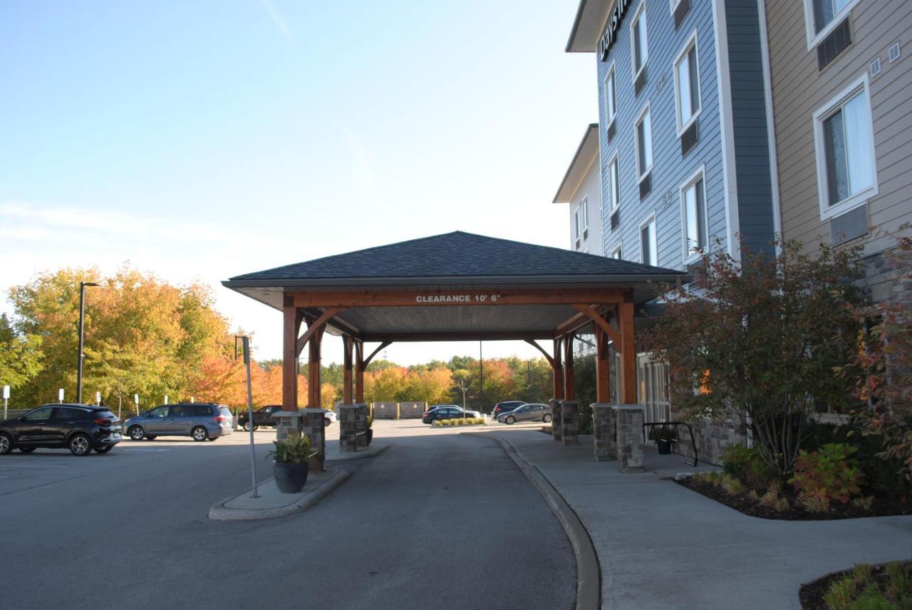 Days Inn & Suites By Wyndham Lindsay Εξωτερικό φωτογραφία