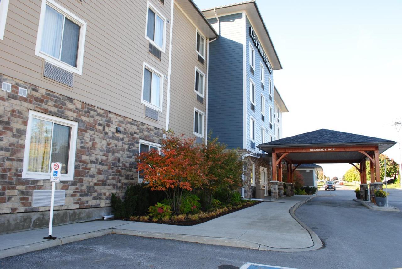 Days Inn & Suites By Wyndham Lindsay Εξωτερικό φωτογραφία