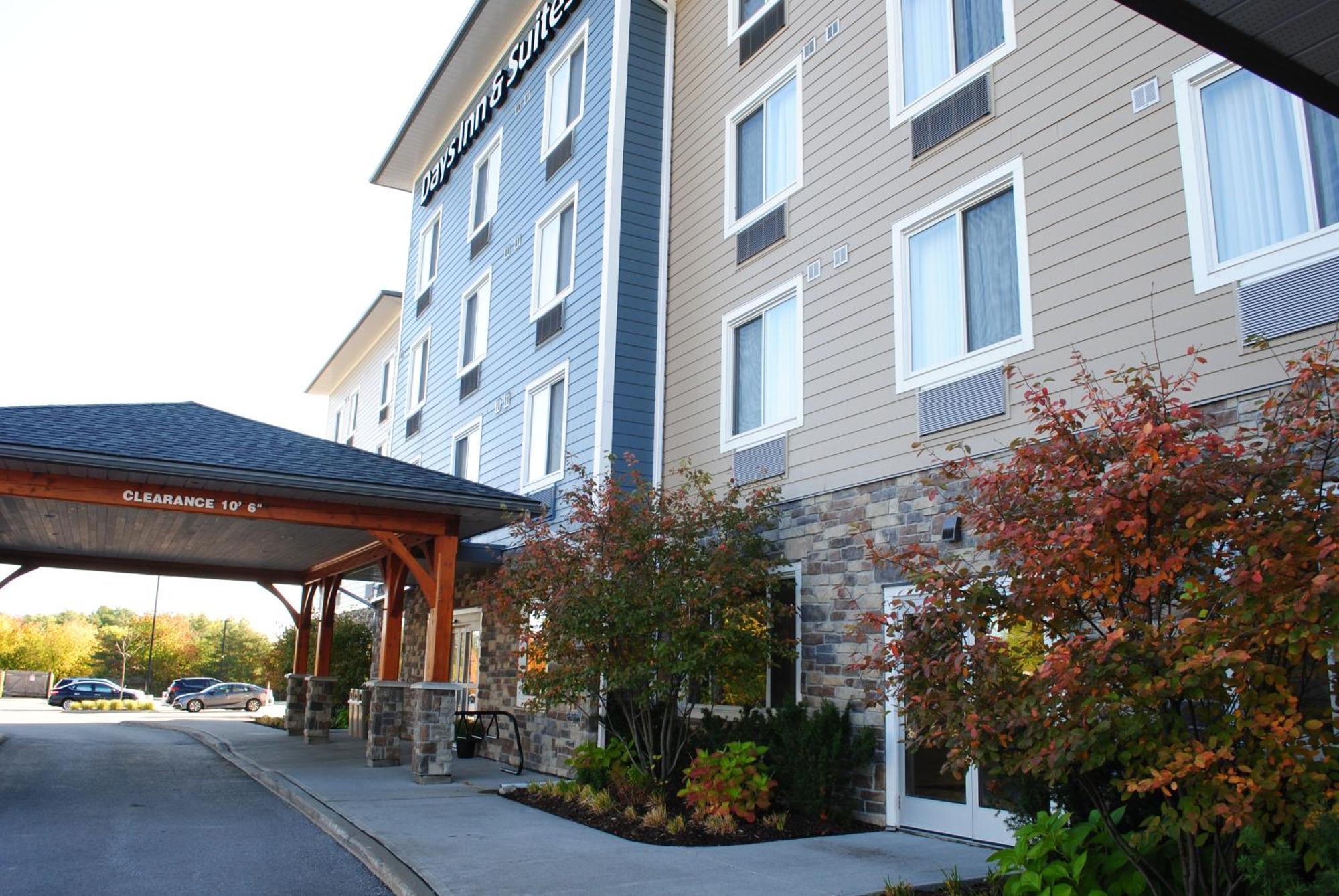 Days Inn & Suites By Wyndham Lindsay Εξωτερικό φωτογραφία