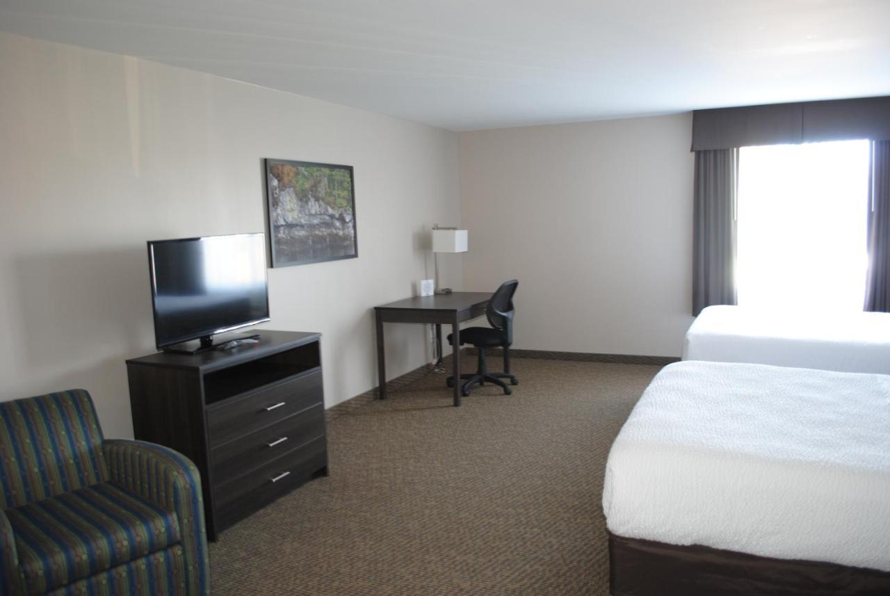 Days Inn & Suites By Wyndham Lindsay Εξωτερικό φωτογραφία
