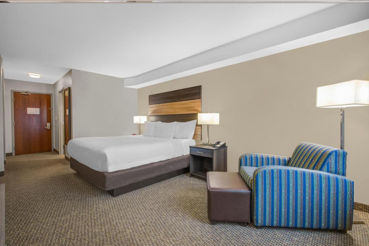 Days Inn & Suites By Wyndham Lindsay Εξωτερικό φωτογραφία