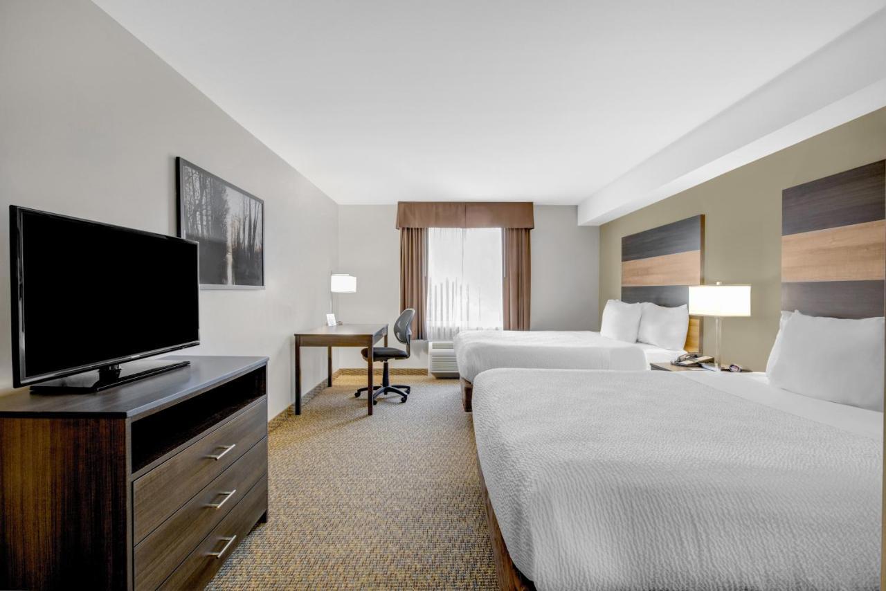 Days Inn & Suites By Wyndham Lindsay Εξωτερικό φωτογραφία