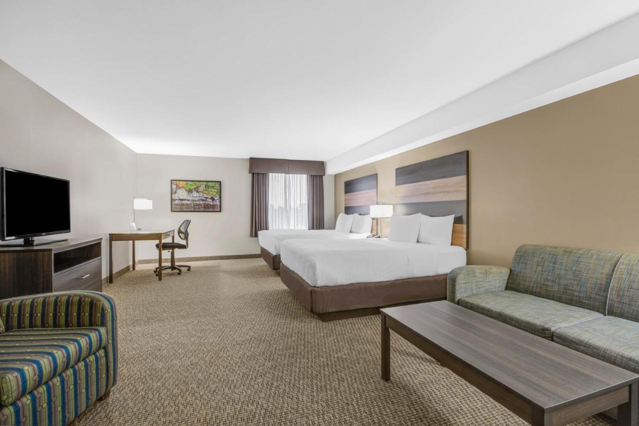 Days Inn & Suites By Wyndham Lindsay Εξωτερικό φωτογραφία