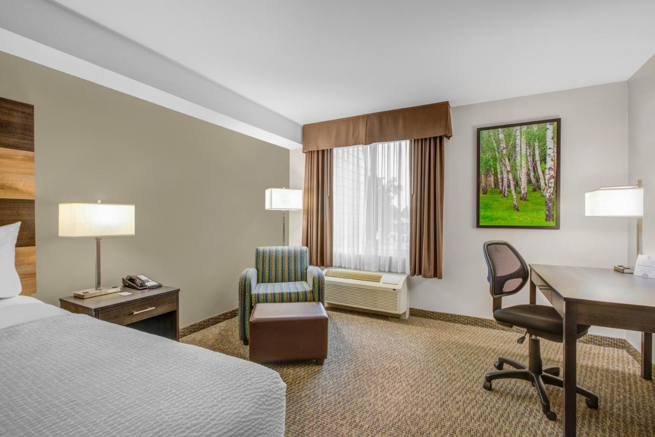 Days Inn & Suites By Wyndham Lindsay Εξωτερικό φωτογραφία