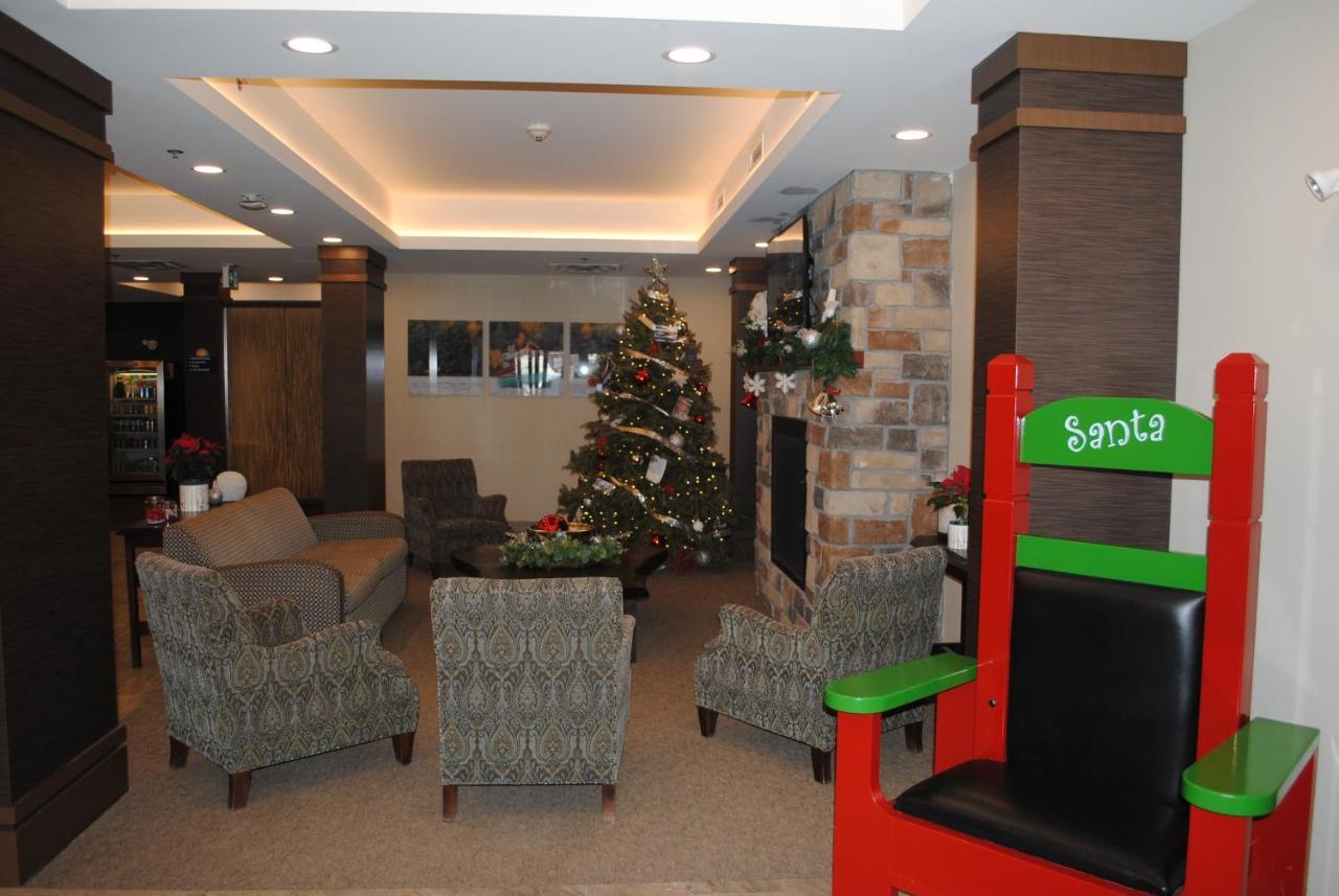 Days Inn & Suites By Wyndham Lindsay Εξωτερικό φωτογραφία
